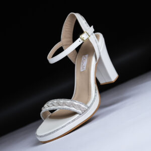 SANDALIA BLANCA C/STRASS